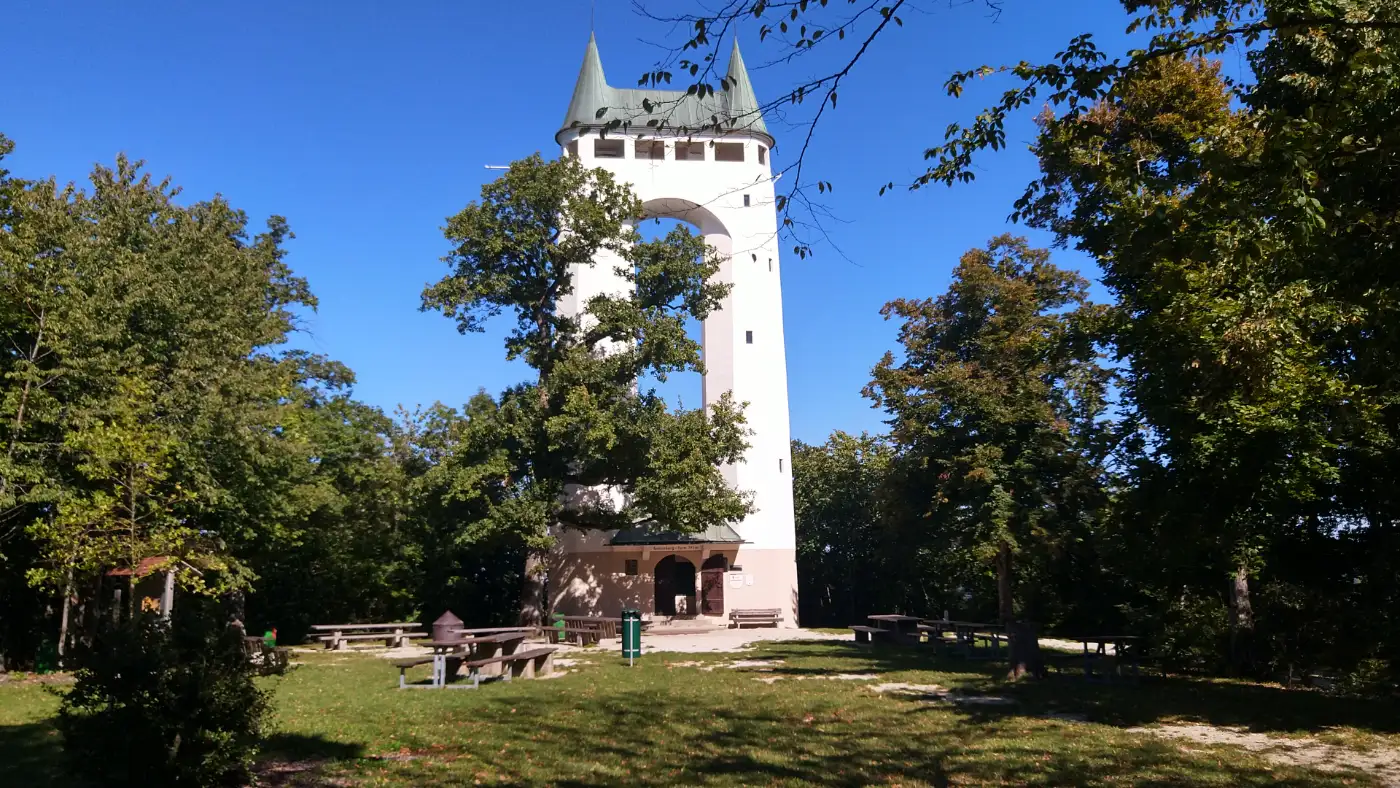 Bildtitel: Schönbergturm in Pfullingen - Pfullinger Onderhos