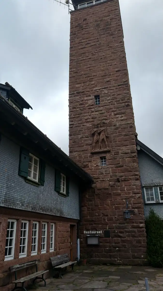 Bildtitel: Fohrenbühlturm (24m hoch), Aussichtsturm im Schwarzwald