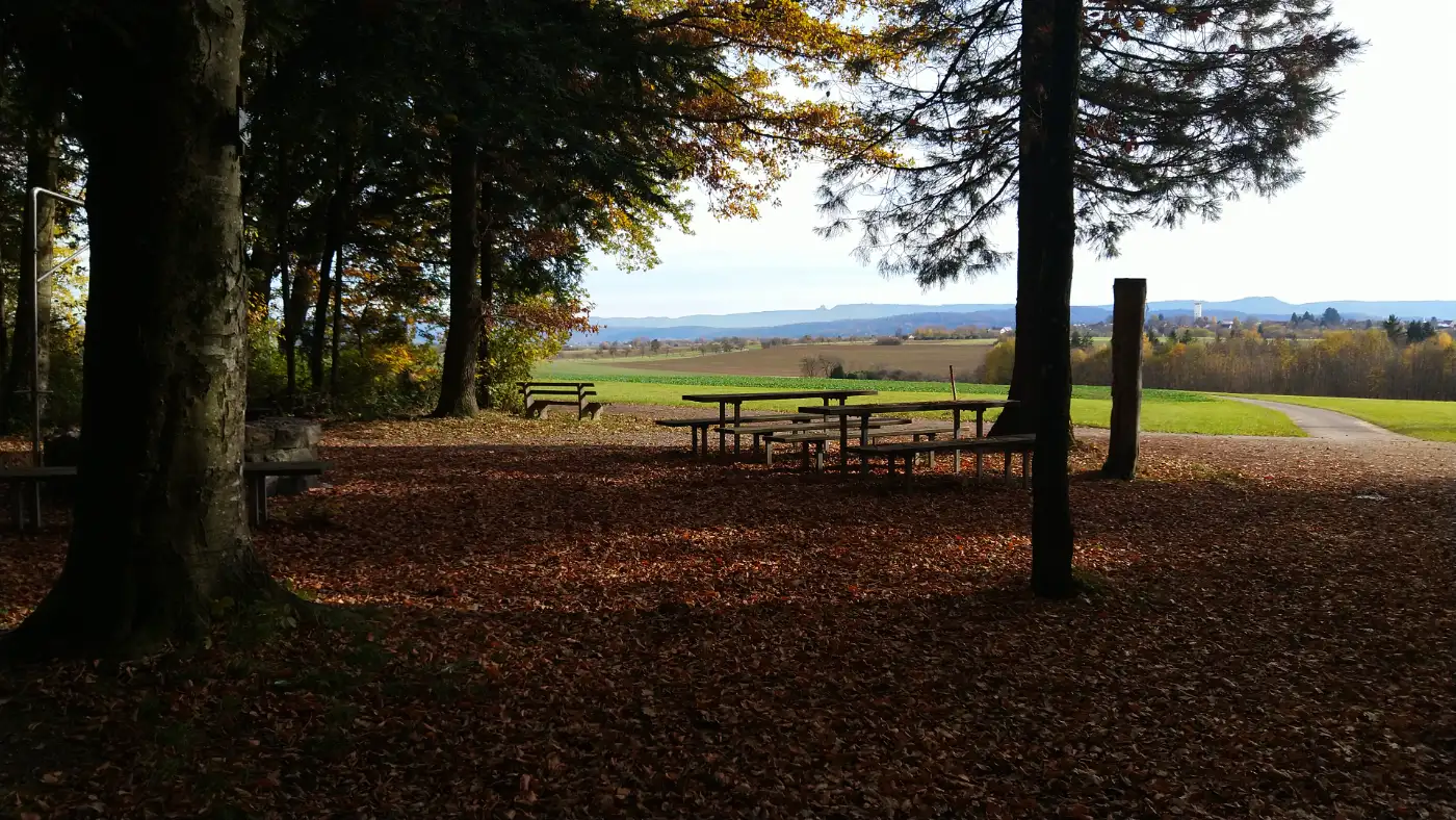 Bildtitel: Rastplatz mit dem Namen Sitz der Weisheit