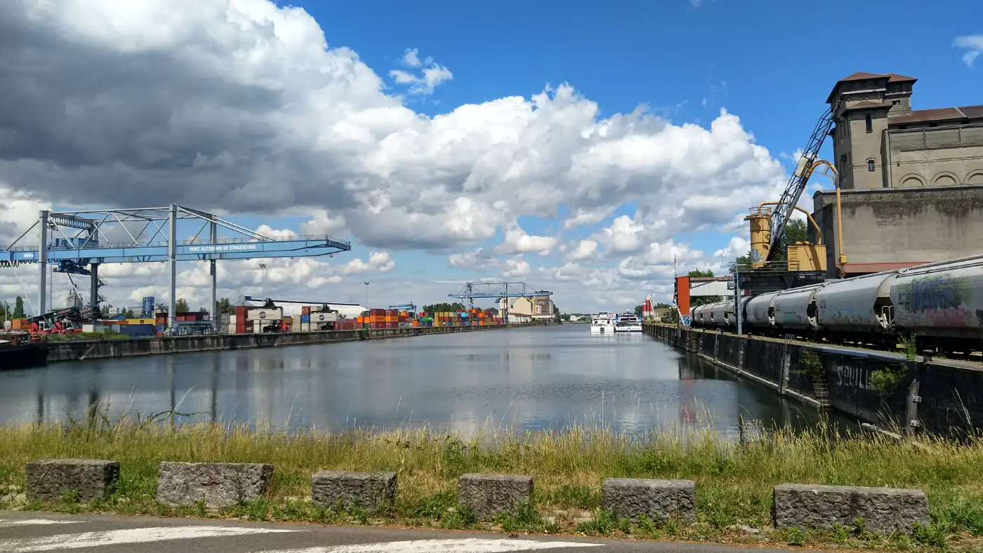 Bildtitel: Hafen Straßburg mit Containerterminal