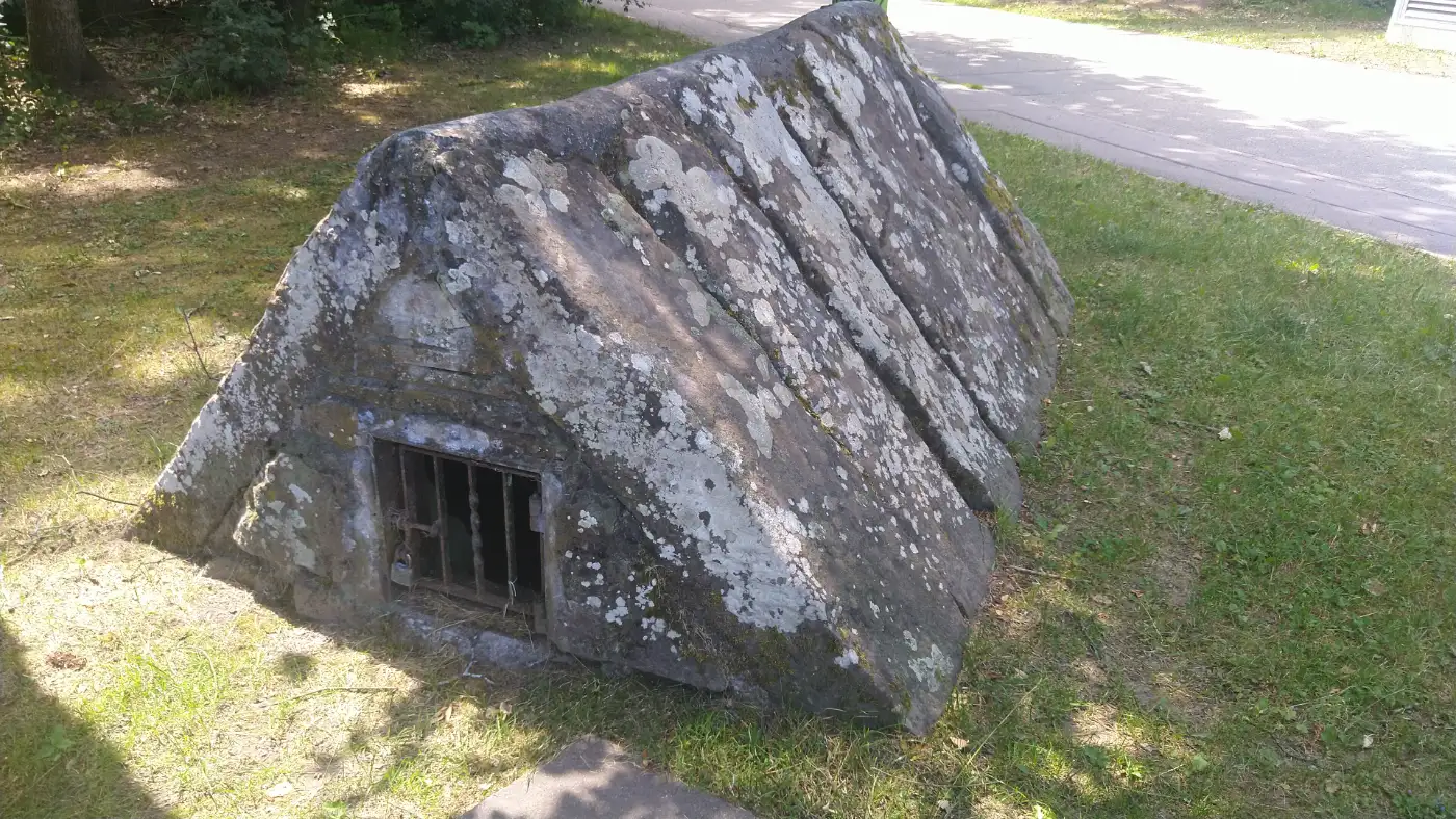 Bildtitel: ehemaliges Brunnenhaus im Bad Liebenzeller Teilort Monakam
