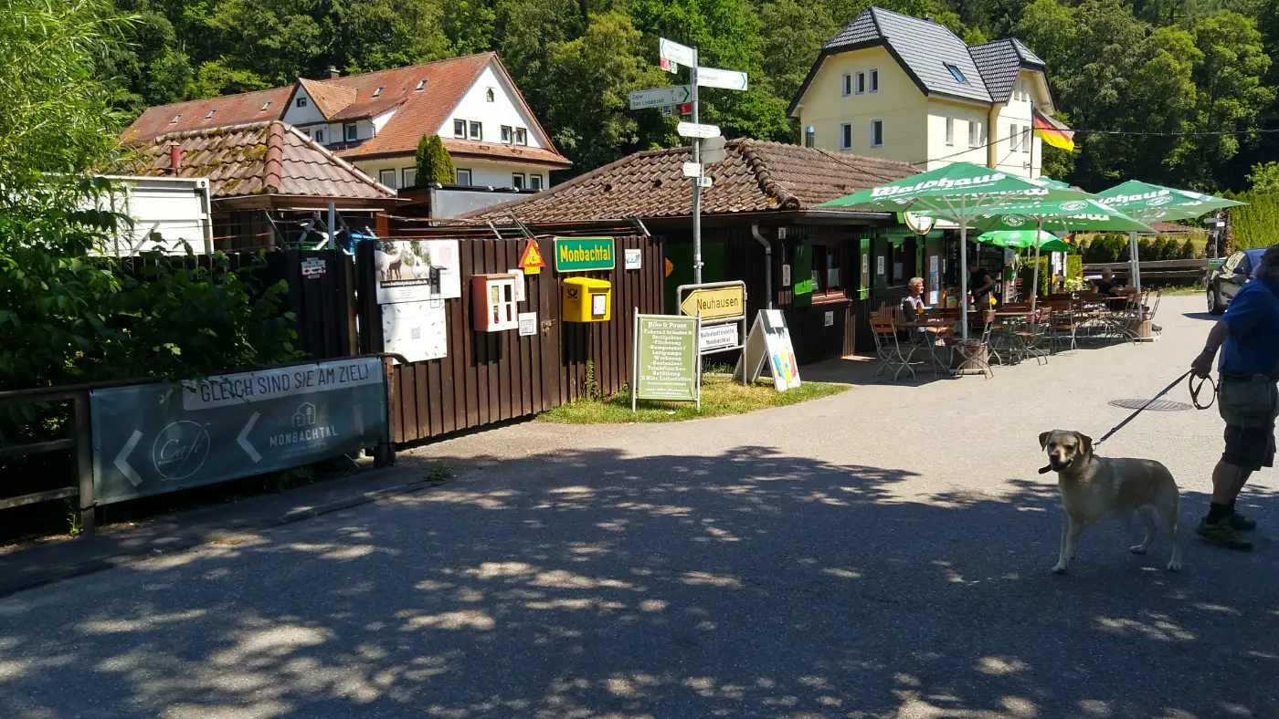 Bildtitel: Biergarten in Monbach-Neuhausen