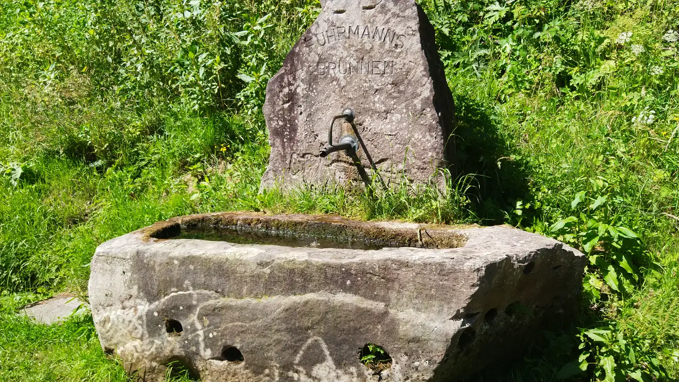 Bildtitel: Fuhrmanns Brunnen bei Huzenbach