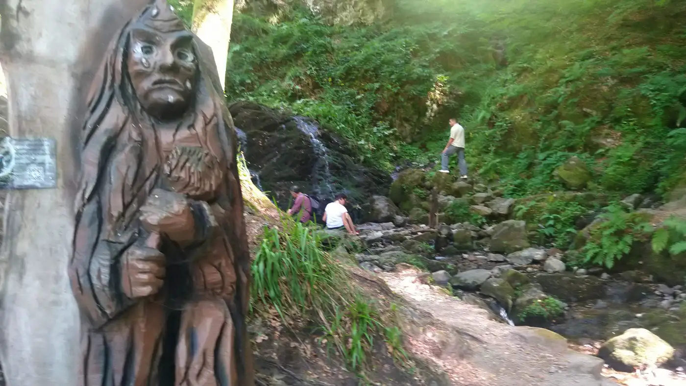 Bildtitel: am Holchen Wasserfall