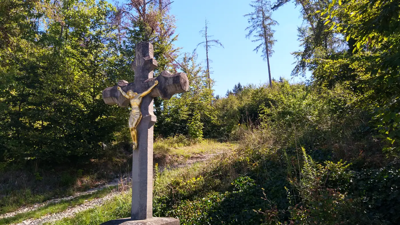 Bildtitel: vergoldeter Korpus des Allensbacher Wegkreuzes