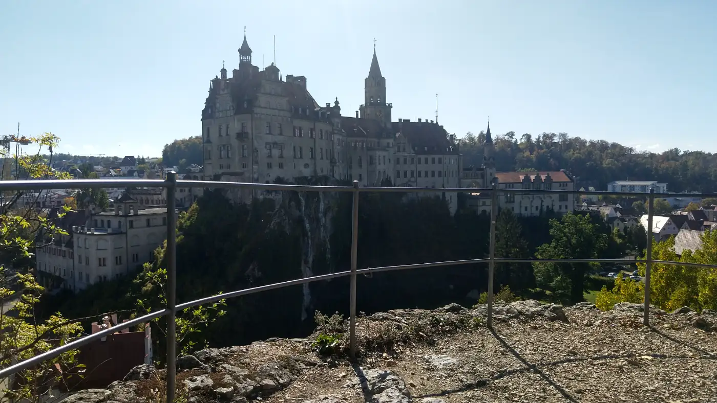Bildtitel: Aussichtsplattform am Mühlberg
